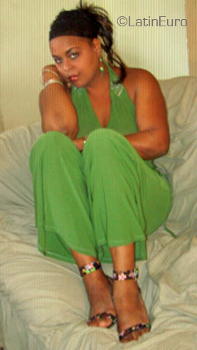 Date this hot Dominican Republic girl Sardis from San Cristobal N265