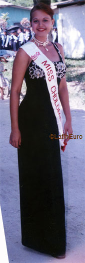 Date this foxy Honduras girl Denis from Choloma N2654