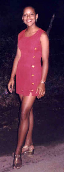Date this nice looking Dominican Republic girl Rosa from Santiago N2733