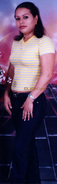 Date this funny Honduras girl Lilian from La Ceiba N2734