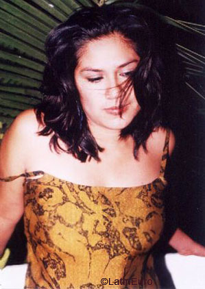 Date this stunning Honduras girl Mariela from Yoro N2757