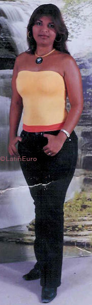 Date this voluptuous Any Country girl Rosa from  N2830