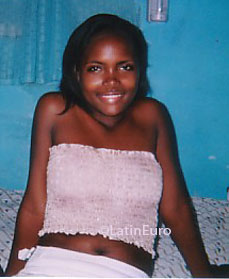 Date this delightful Dominican Republic girl Cesarina from La Romana N2889