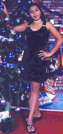 Date this foxy Honduras girl Edith from La Ceiba N2906