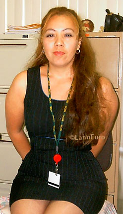 Date this sultry Honduras girl Rosa from Tegucigalpa N2977