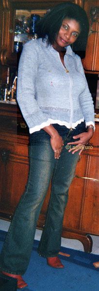 Date this foxy France girl Amie from  N3093
