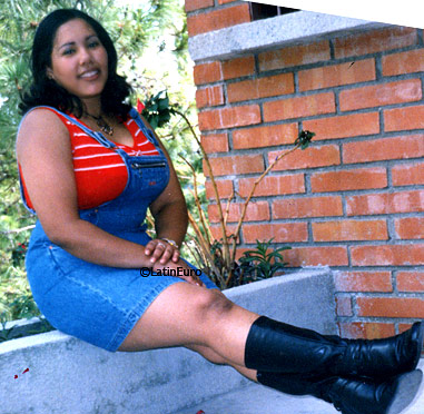 Date this voluptuous Honduras girl Lourdes from Tegucigalpa N3345