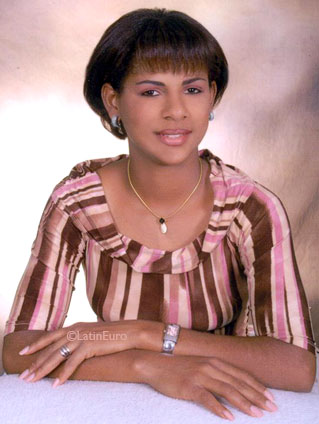 Date this fun Any Country girl Yesenia from  N3350