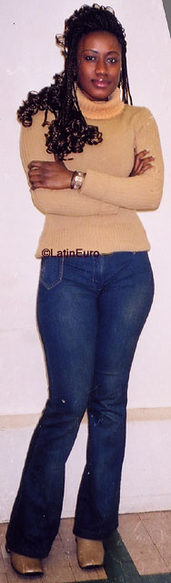 Date this exotic France girl Claire from Paris N3477