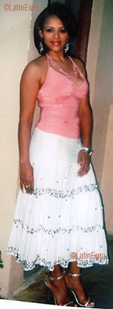 Date this stunning Any Country girl Raysa from  N644
