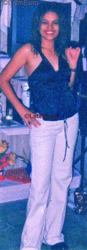 Date this hot Honduras girl Doriana from La Ceiba N713