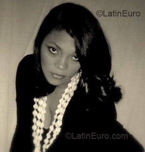 Date this happy Any Country girl Lisa from Santo Domingo N8