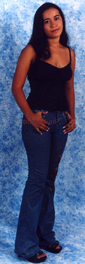 Date this delightful Brazil girl Luciana from BELEM B6740