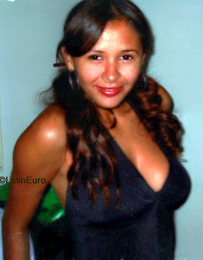 Date this nice looking Brazil girl Ceica from CONCEICAO B8058