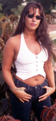 Date this fun Brazil girl Marta from RIO VERDE B8365