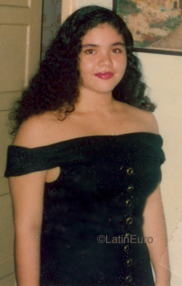 Date this good-looking Brazil girl Ligia from BELEM B9877
