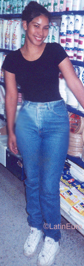 Date this beautiful Honduras girl Karla from La Ceiba N3794