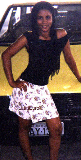 Date this young Brazil girl Alexandra from ITAITUBA B9659