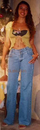 Date this athletic Brazil girl Edilma from SANTA RITA B9514