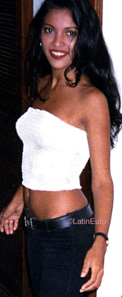 Date this hard body Brazil girl Maria from PARAUAPEBAS B9436