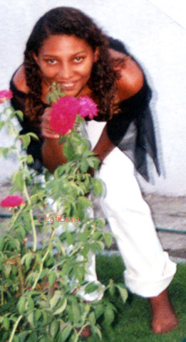 Date this nice looking Brazil girl Maria from FORTALEZA B9013