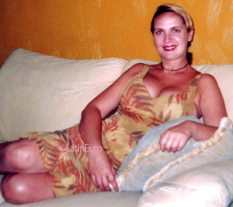 Date this georgeous Brazil girl Joana from SAO FRANCISCO B8848