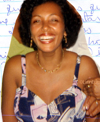 Date this fun Brazil girl Miralva from SALVADOR B8800