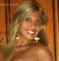 Date this foxy Brazil girl Cintia from Niteroi B120