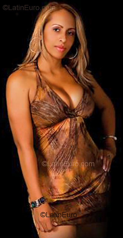 Date this fun Colombia girl Sandra Yanet from Cali CO22