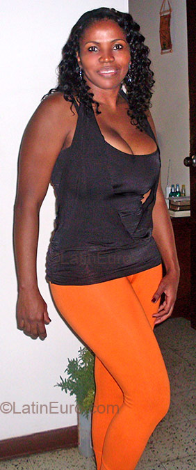 Date this hot Colombia girl Aidee from Medellin CO24
