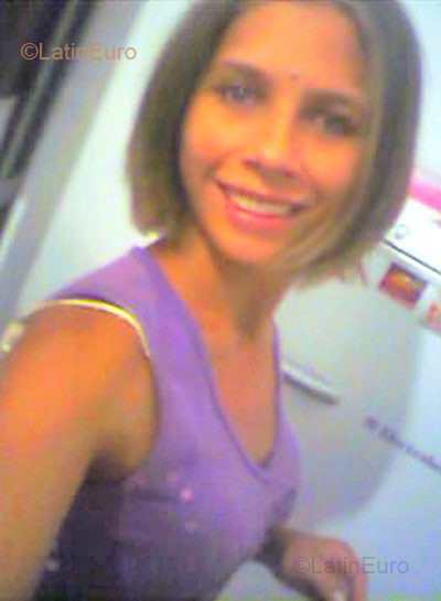 Date this young Brazil girl Alessandra from Campo Grande BR93