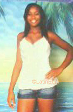 Date this voluptuous Dominican Republic girl Beatriz from  DO81