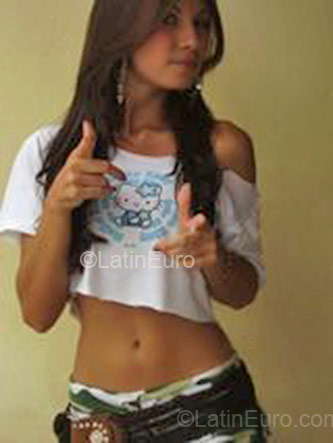 Date this georgeous Brazil girl Gyovanna from Porto Alegre BR127