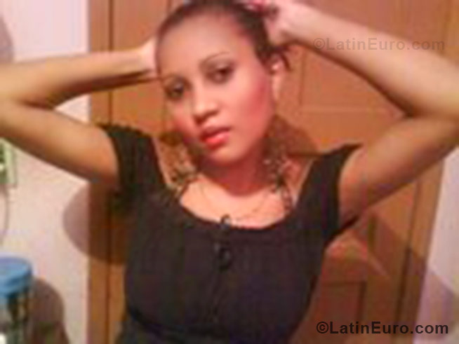 Date this foxy Brazil girl Joseane from Ipanema BR173