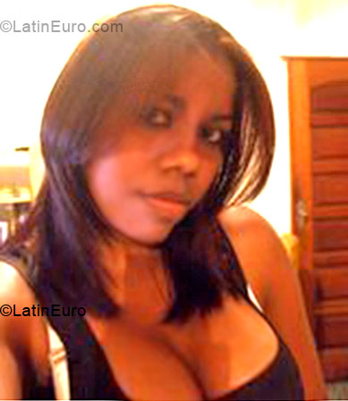 Date this foxy Brazil girl Lilia from Sao Paulo BR175