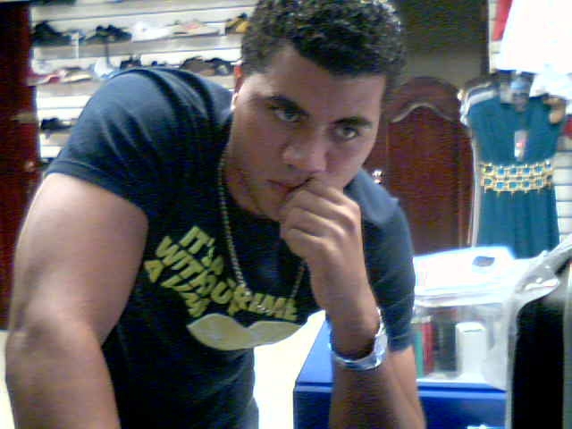 Date this foxy Dominican Republic man Sweet from santiago DO155