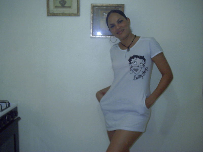 Date this good-looking Spain girl Lovetty from Barcelona RP2