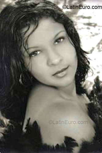 Date this hot Brazil girl Alicia from Itatiba BR349