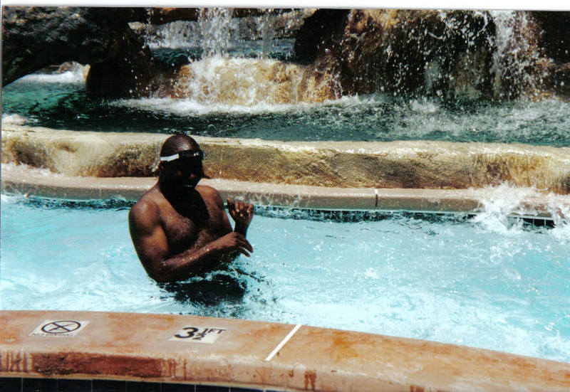 Date this exotic United States man Lamont from Cleveland US962