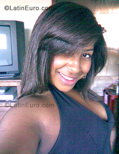 Date this foxy Brazil girl Adriana from Belo Horizonte BR464