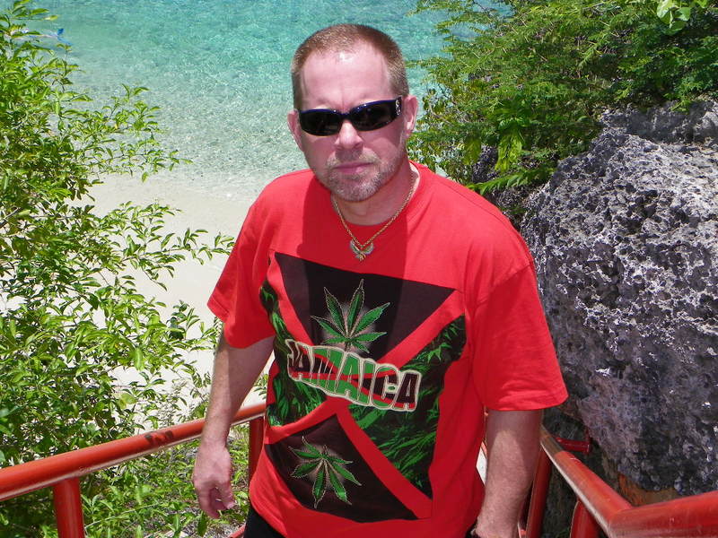 Date this attractive United States man SXXYWHTBOY from Dallas US1037