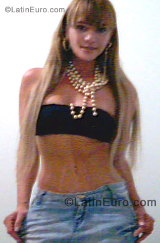 Date this hot Brazil girl Emily from Criciuma BR506