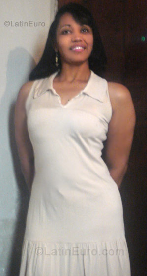 Date this hard body Brazil girl Andrea from Belo Horizonte BR561