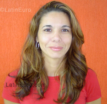 Date this gorgeous Brazil girl Kelly Cristina from Tubarao BR712