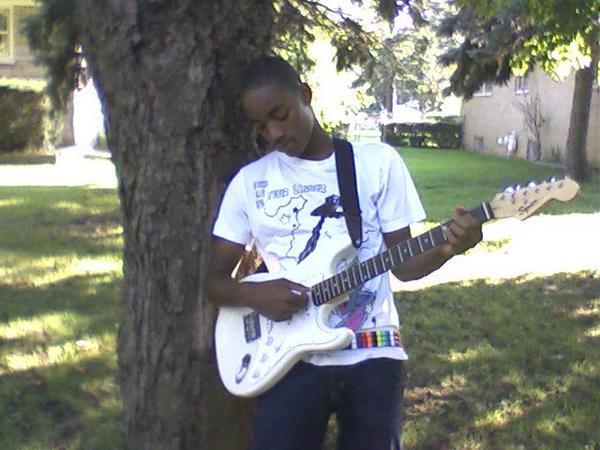 Date this nice looking United States man Denzell from Merrillville US1554