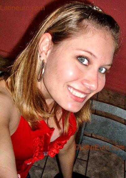 Date this funny Brazil girl Ana Beatriz from Sao Paulo BR841