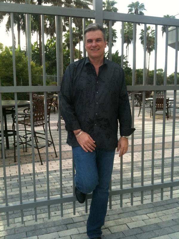 Date this lovely United States man Greg from Plantation US1905