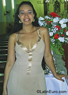 Date this athletic Brazil girl Junia from Contagem BR895