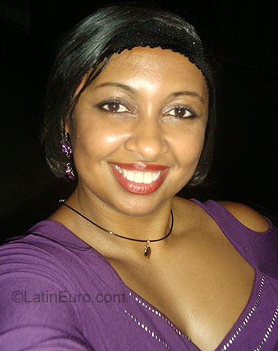 Date this hot Brazil girl Mirian from Marica BR930