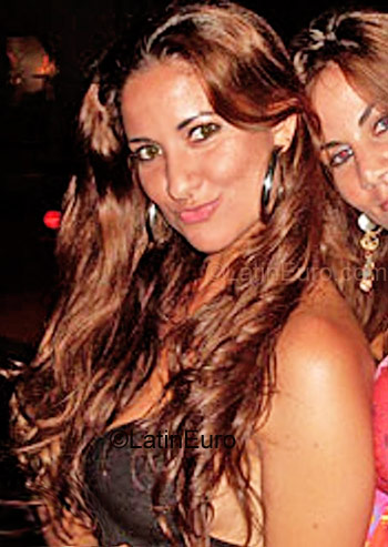 Date this athletic Brazil girl Rosana from Salvador BR939